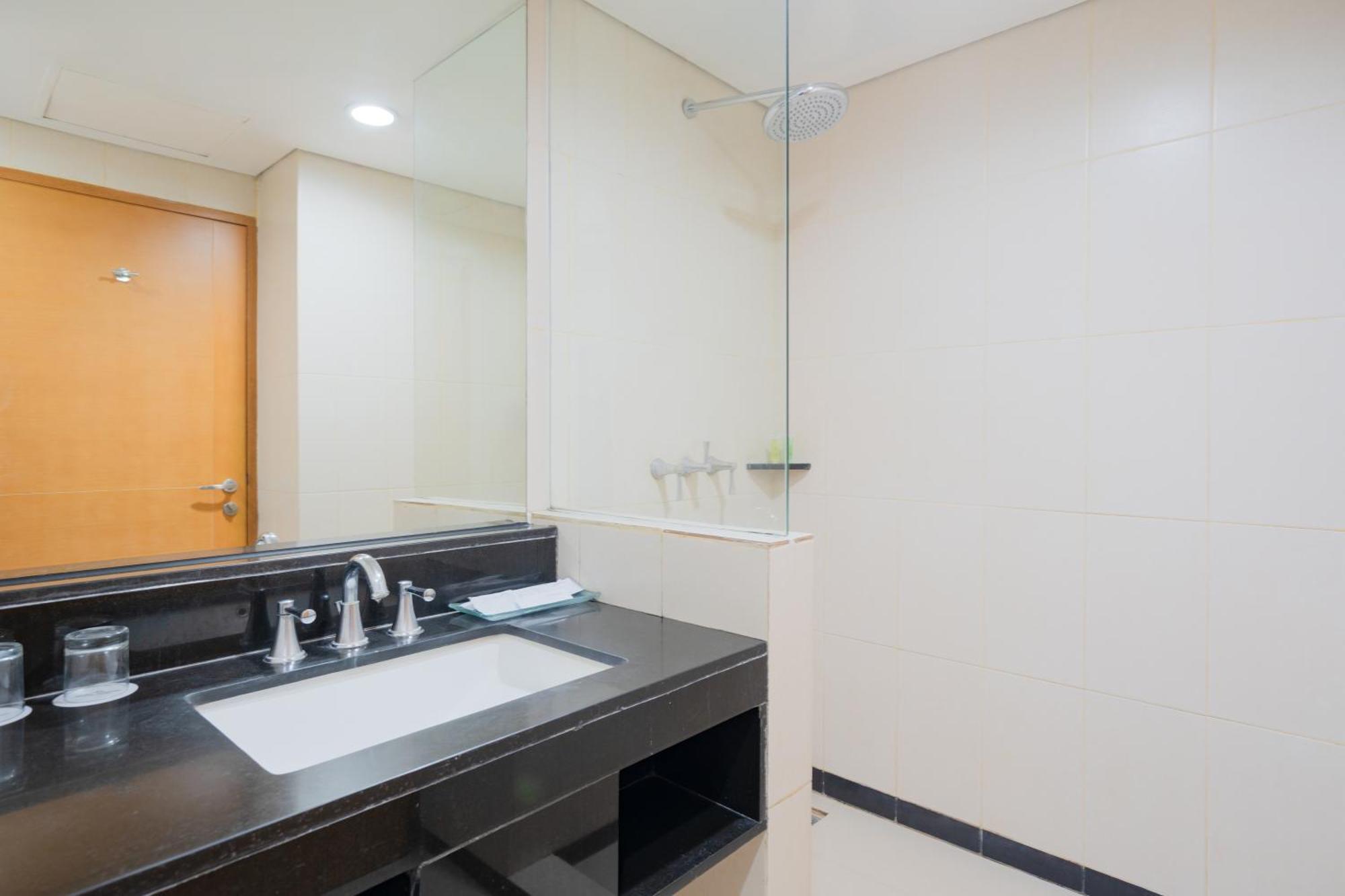 Elite Deluxe Twin Room