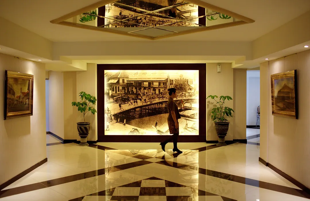 Varna Culture Hotel Soerabaia-1