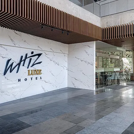 Whiz Luxe Hotel Spazio Surabaya-2