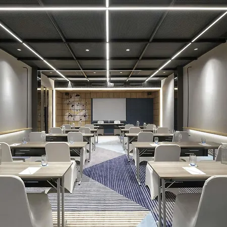 ibis Surabaya Tidar-2