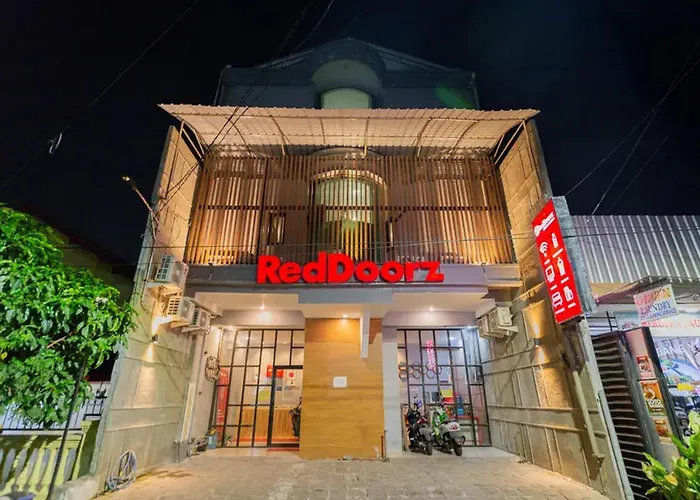 RedDoorz @ Manukan