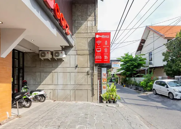 RedDoorz @ Manukan