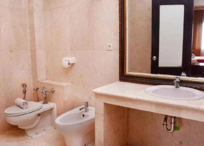 Quds Royal Hotel