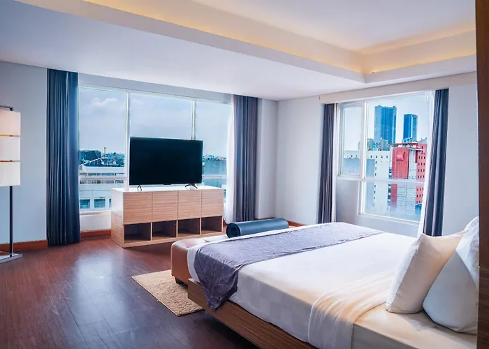 CROWN PRINCE Hotel Surabaya Managed by Midtown Indonesia